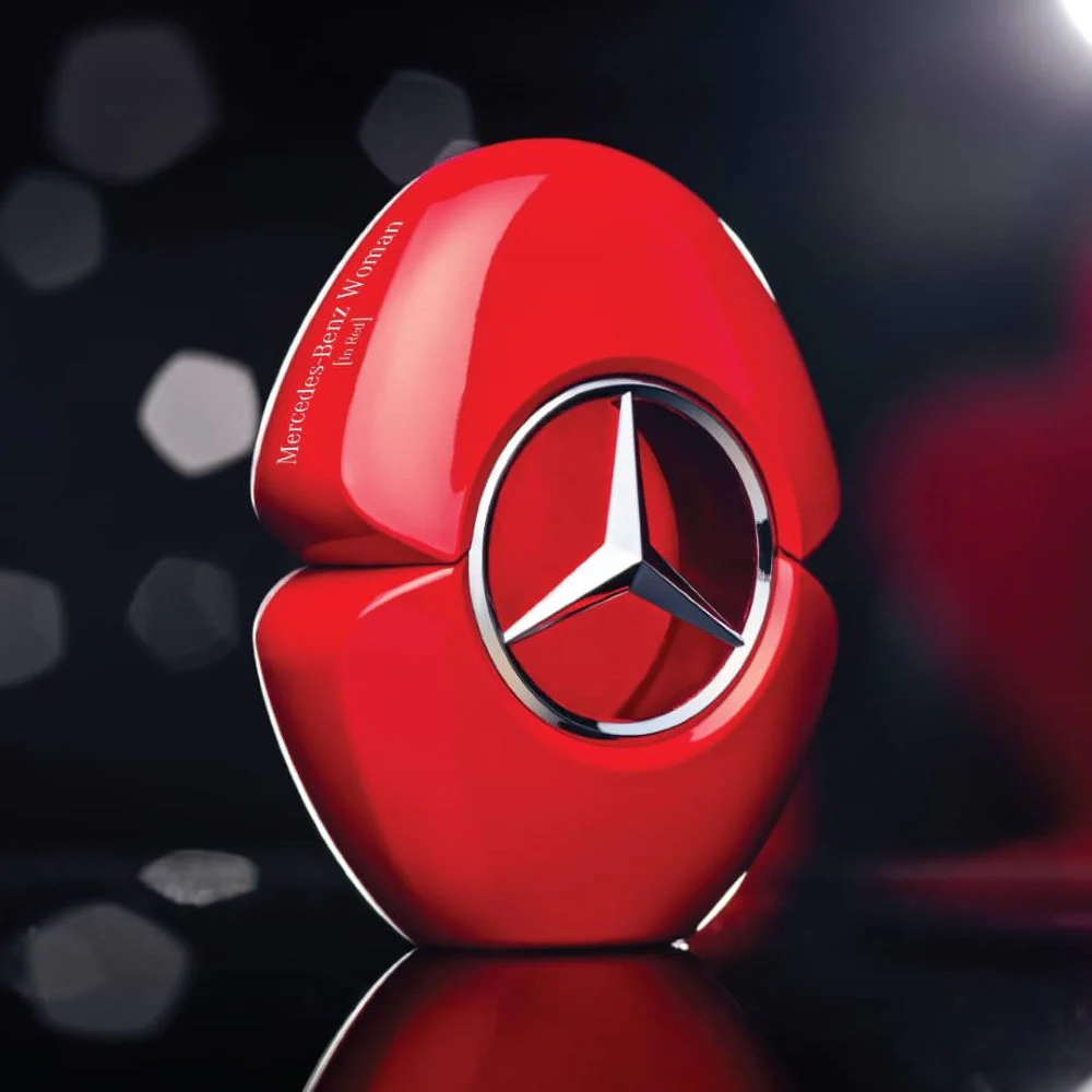 Echantillon Mercedes-Benz Woman In Red - Image 3